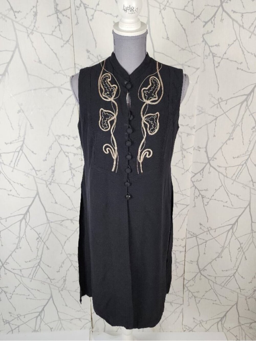 Julian Taylor VTG Floral Embroidered Mandarin Collar Side Slit Tunic